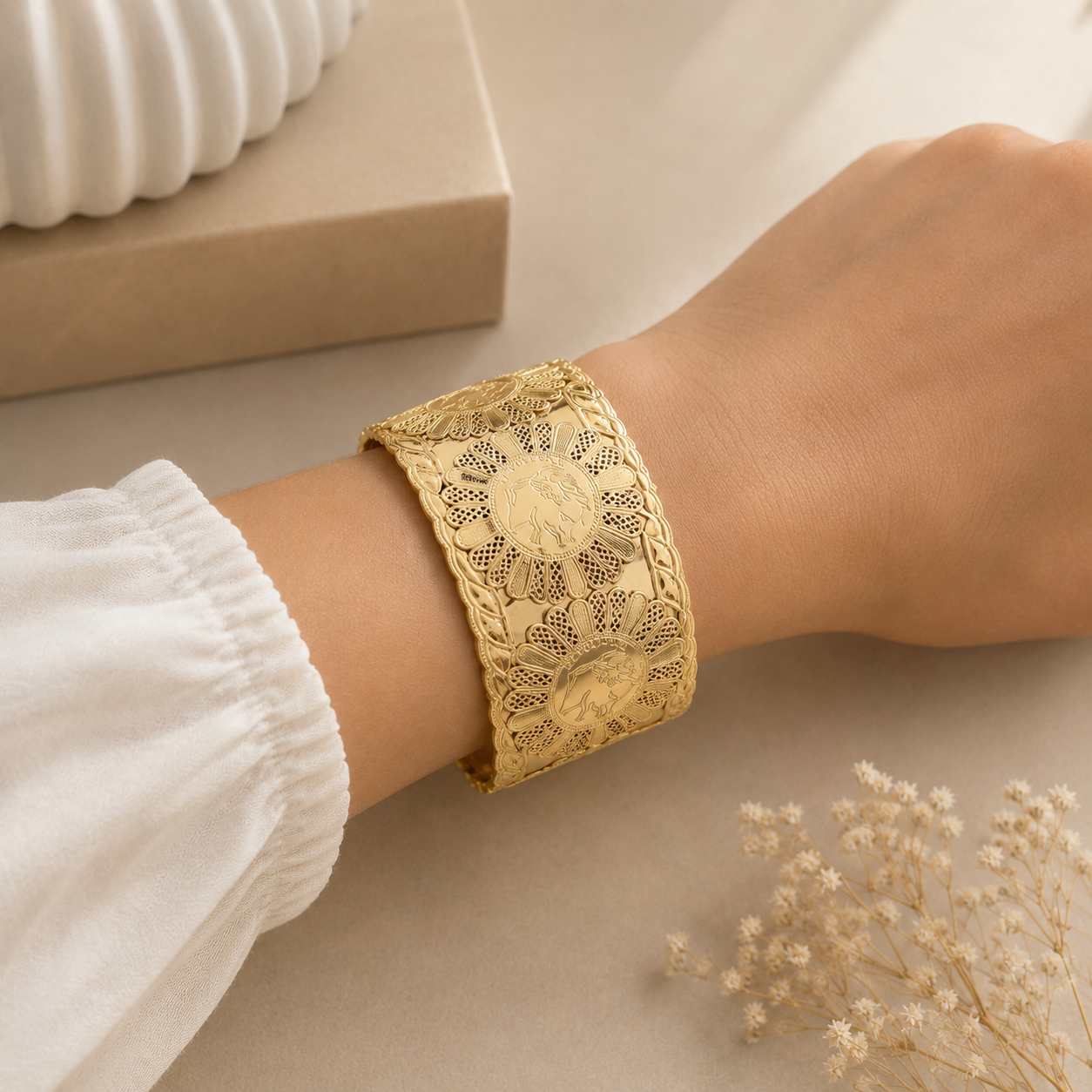 Bracelet doré Louis